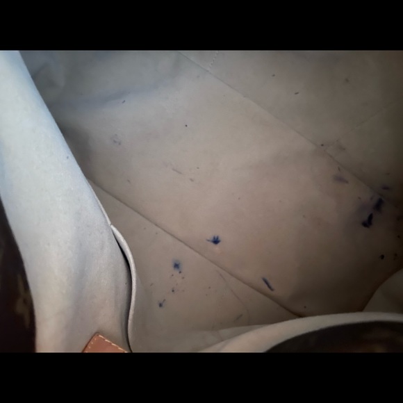 Louis Vuitton Artsy MM bag - Picture 10 of 12